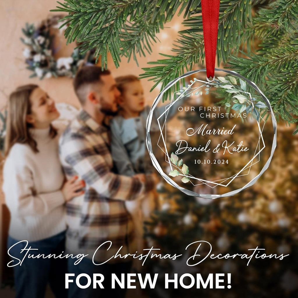 Personalized Mr and Mrs Newlywed Glass Christmas Ornament 2026, Christmas Tree Wedding Gift - image 2